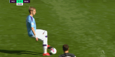 凌晨4点领头羊对决！巴萨冲11连胜+晋级8强飞翼回归首秀