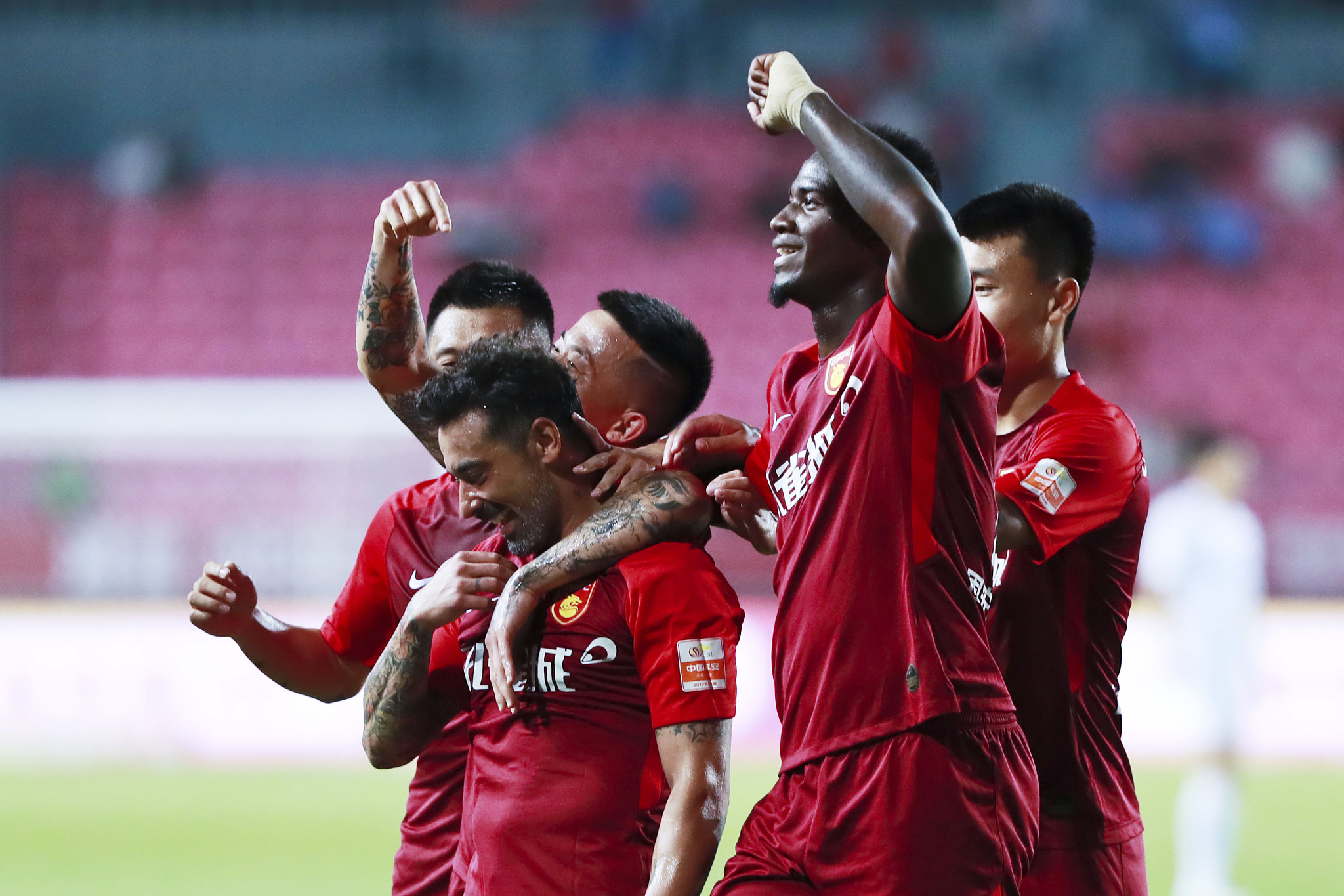 《高能英雄》暖冬进圈 Apple 授权专营店主题活动正在火热进行中！