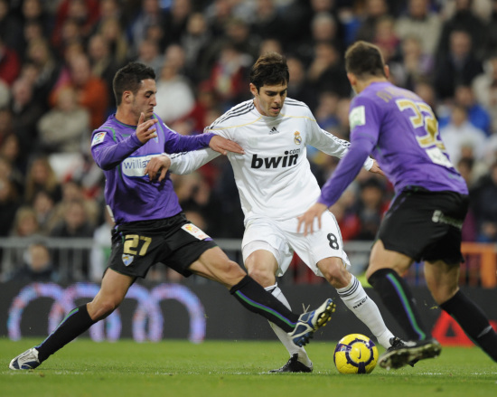 英超积分榜：阿森纳仍6分领跑，第5至第15总共只差7分